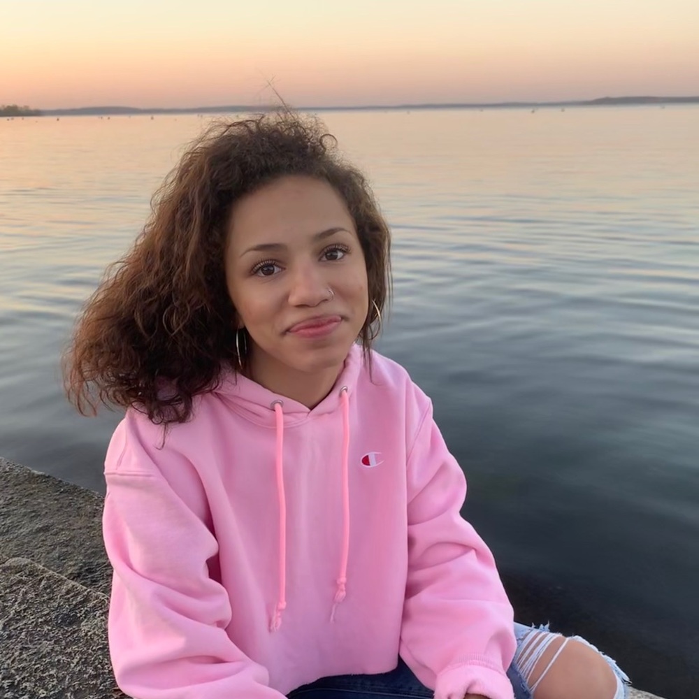 Meet your Posher, Tera